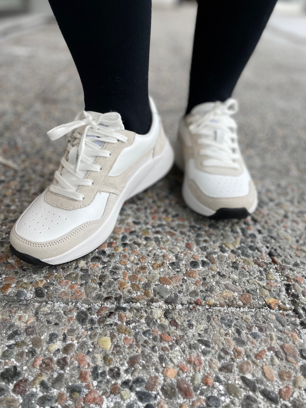 Bialucy Sneakers White