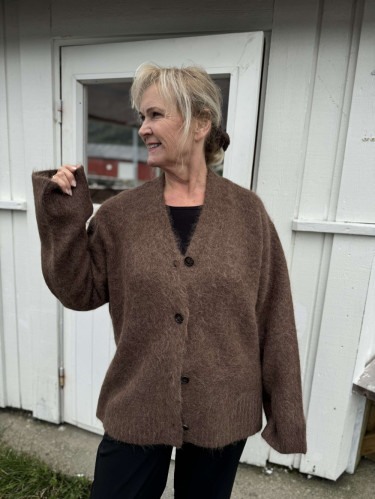 Fure Fluffy Cardigan Brown