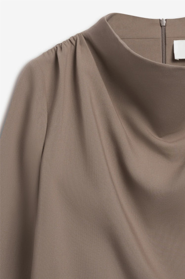 Beverly Top taupe grey