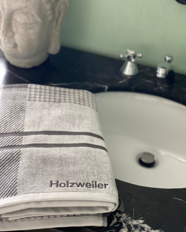 Holzweiler Towel 70x140 Grey Check