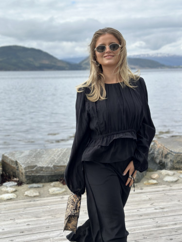Silkey String Blouse Black
