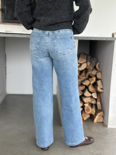 Madison Blush Wide Light BLue Denim