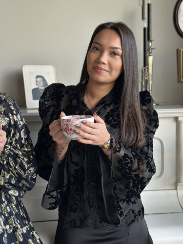 Velvet flared top black