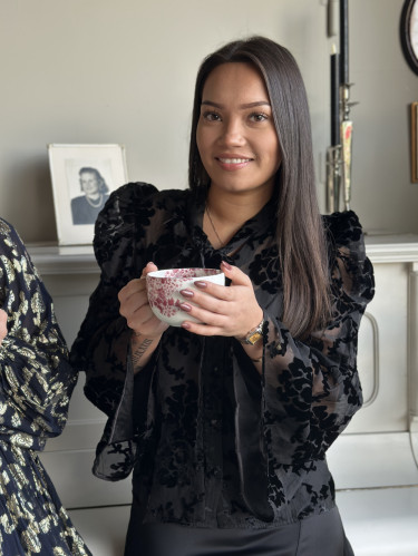 Velvet flared top black