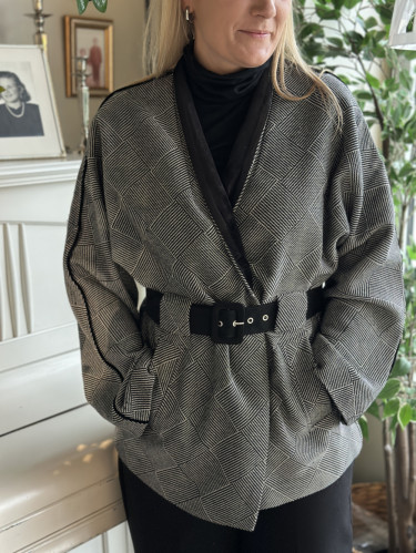 Chey Jacket Black/White Comb