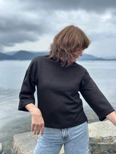 Elle top black