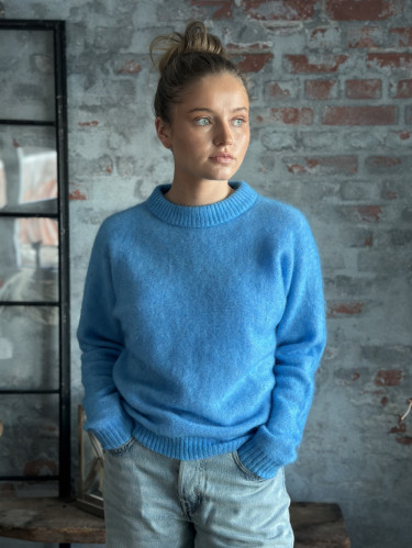 Gwynn RWS Blue Orchild