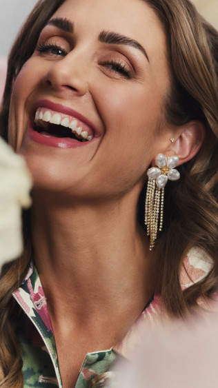 Blossom Earring Gold Tone Damli