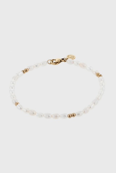 The Pearl Bracelet