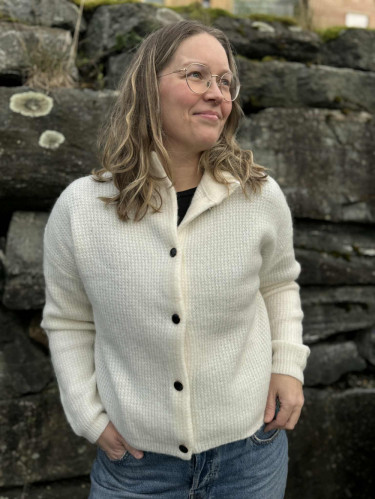 Alpha Short Cardigan Ivory